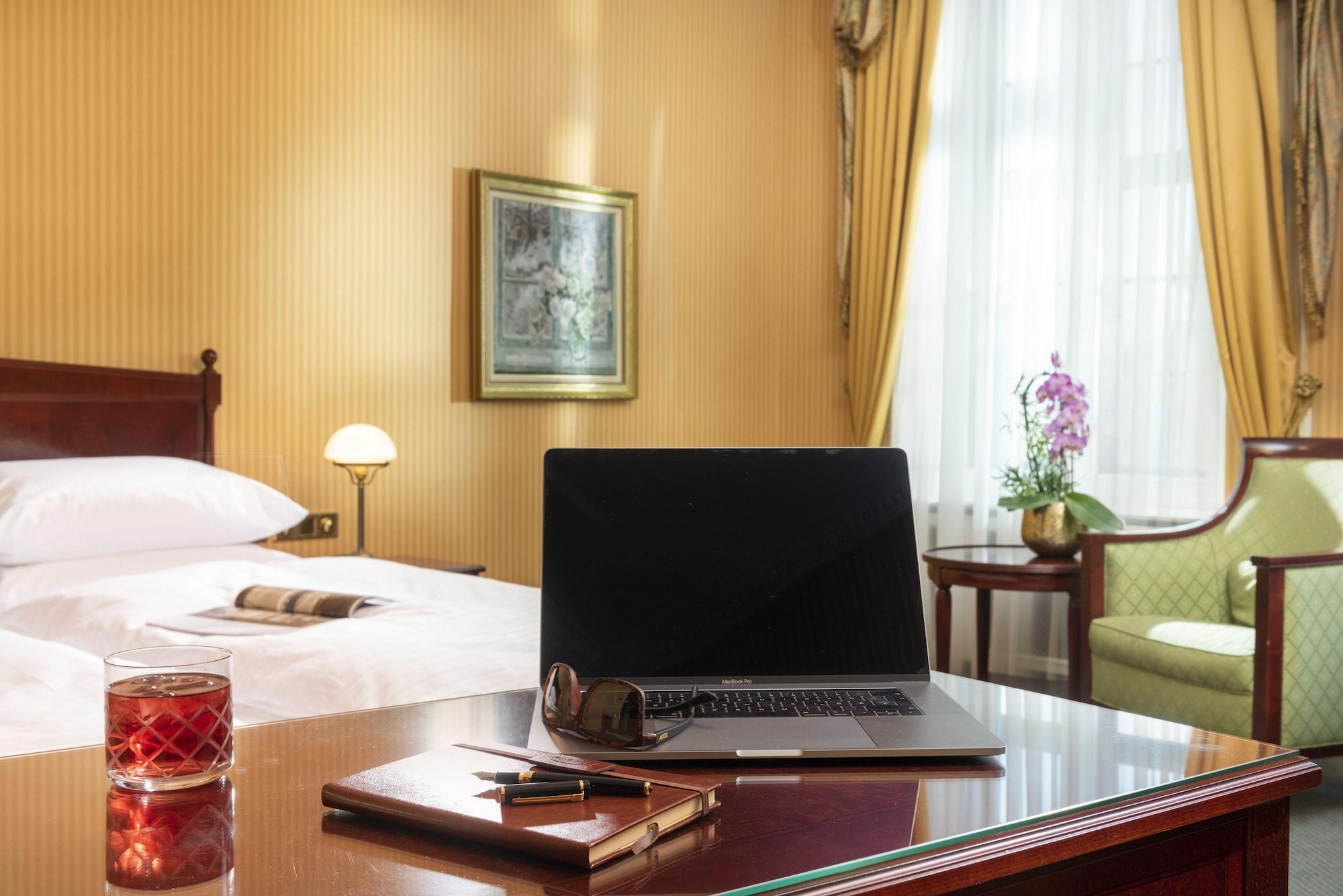 Best Western Premier Grand Hotel Russischer Hof Ваймар Екстериор снимка