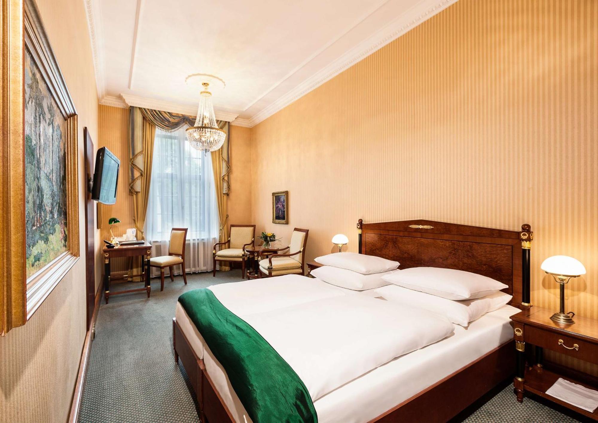Best Western Premier Grand Hotel Russischer Hof Ваймар Екстериор снимка