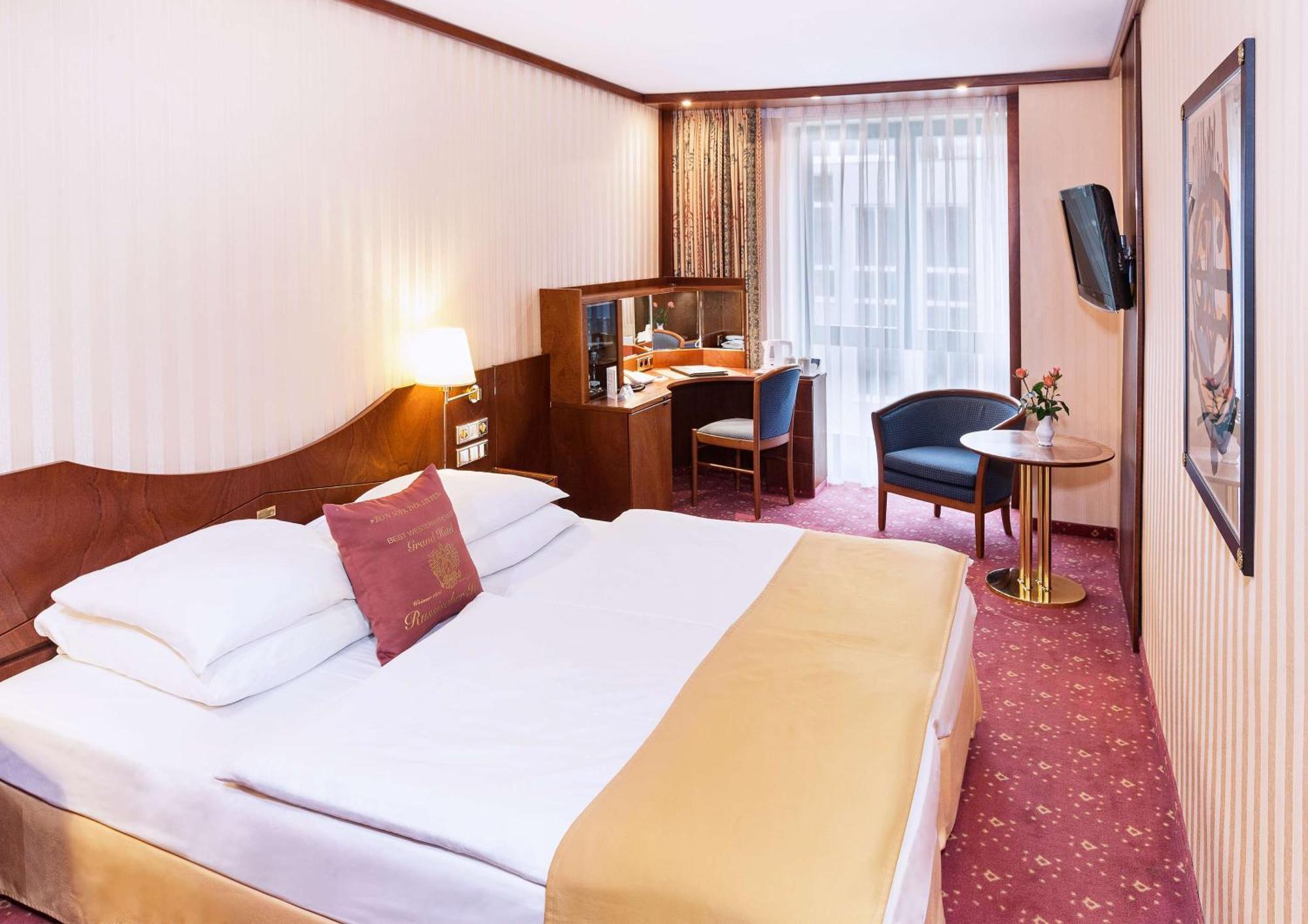 Best Western Premier Grand Hotel Russischer Hof Ваймар Екстериор снимка